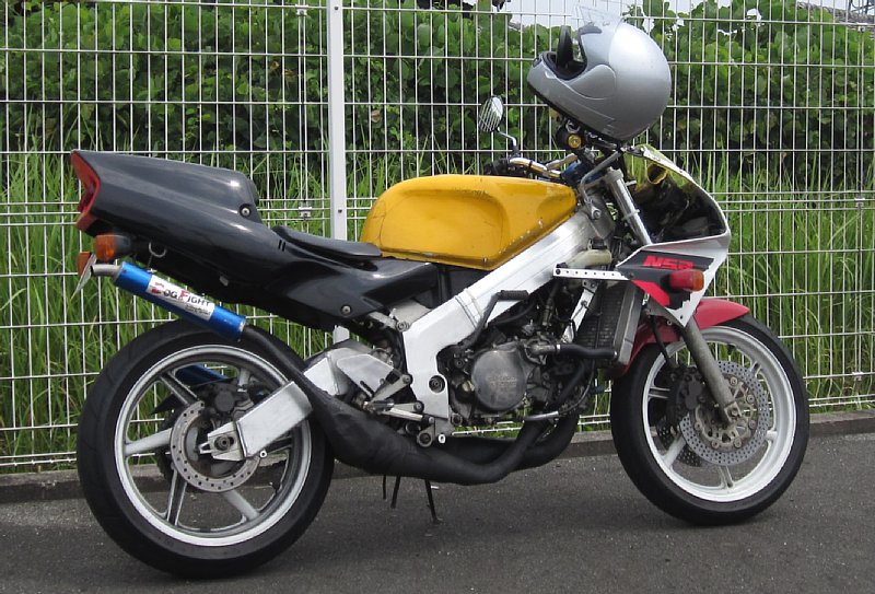 nsr250 nhkステアリングダンパー倒立取り付け