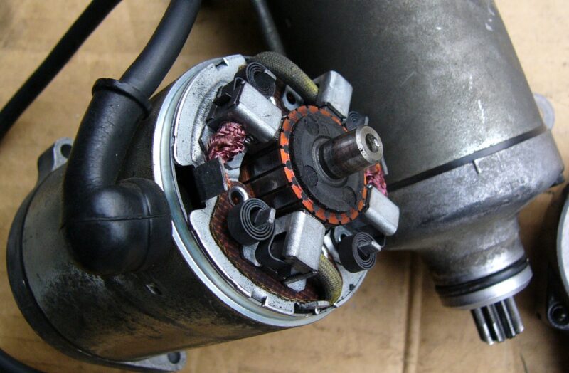 FJ1200スターターモーター